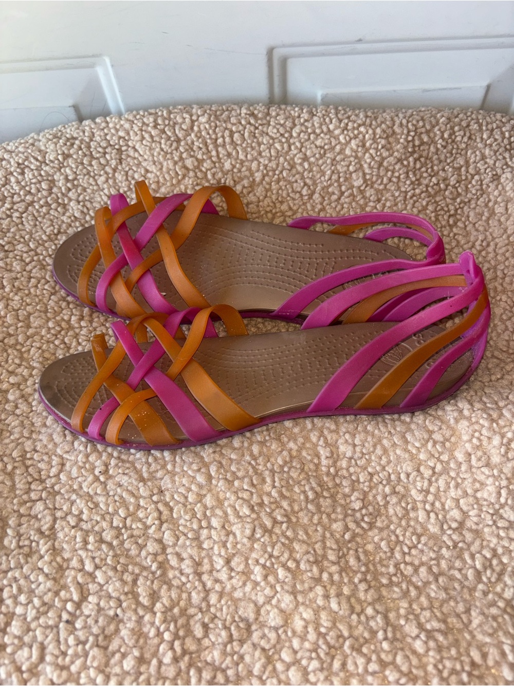 Crocs pink/orange Isabella strappy sandals size 11 *Flaw* - Picture 4 of 7